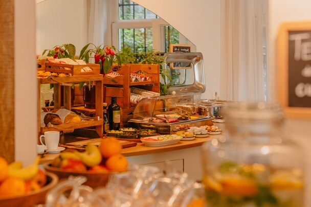 Hotel Fita — breakfast buffet in Jordaan, Amsterdam