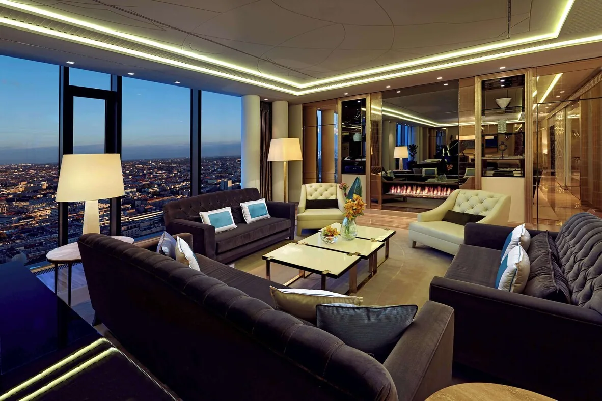 Waldorf Astoria Berlin — tower and pool, Charlottenburg