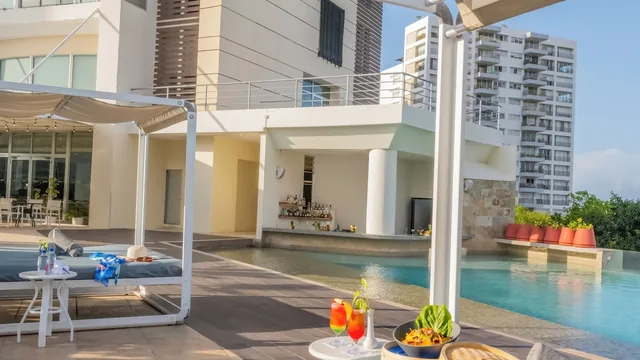Krystal Urban Cancún — downtown El Centro hotel with pool and beach club shuttle