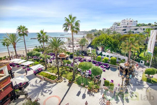 Hotel Boutique B51 — Puerto Banús beach club and marina, Marbella
