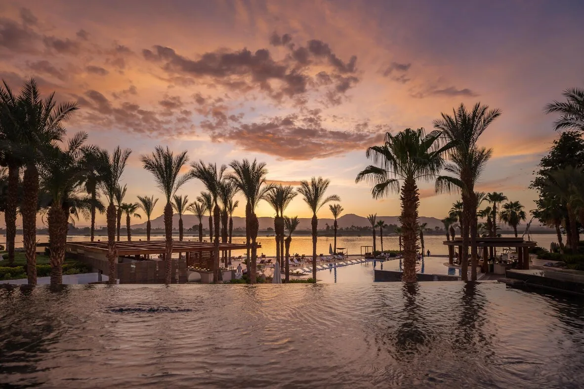 Hilton Luxor Resort & Spa — Nile-facing pool