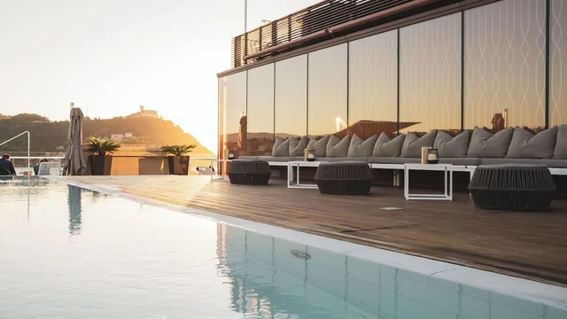 Lasala Plaza Hotel — modern hotel with a rooftop bar by the port and Old Town, San Sebastián