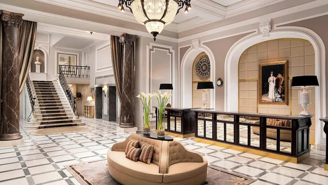 Hotel Maria Cristina — Belle Époque grand hotel on the Urumea river in central San Sebastián