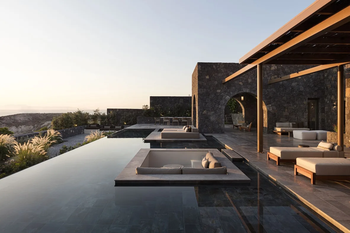 Canaves Epitome — infinity pool overlooking the Santorini caldera at Oia