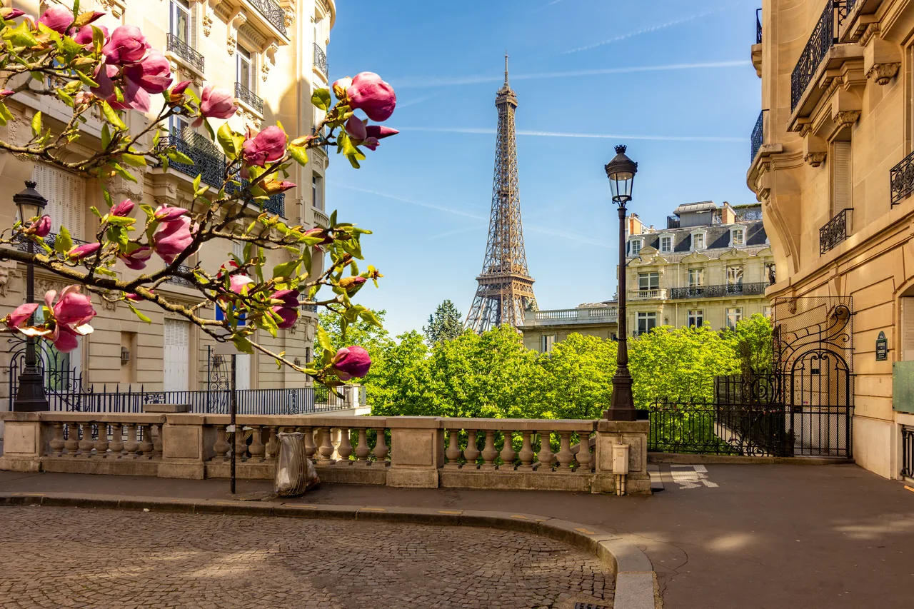 Paris — Europe flights hub