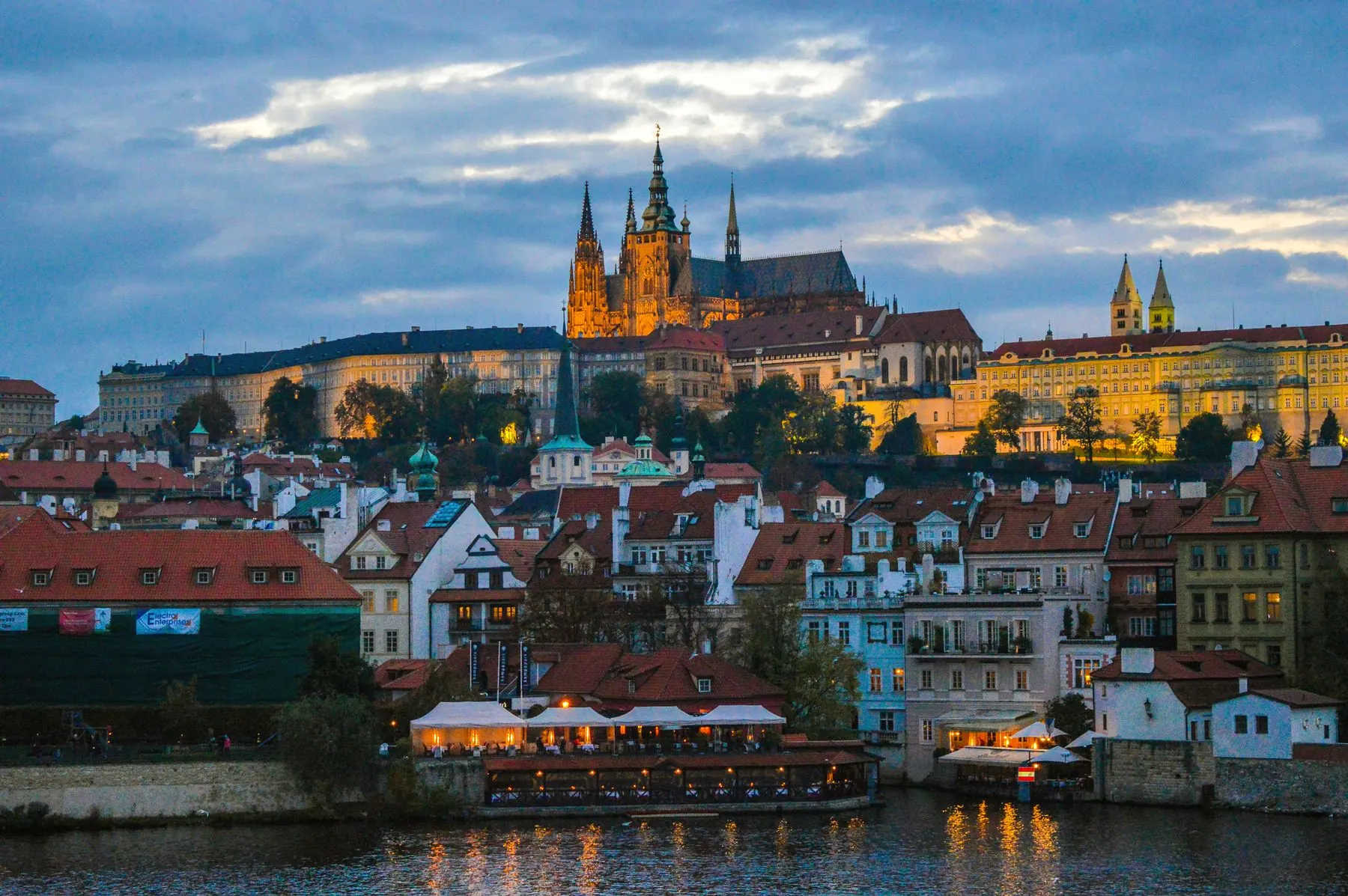 Charles Bridge — best time to visit Prague